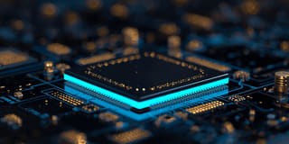 الذكاء الاصطناعي -- منصة قمة الاستثمار وتقنية التداول التي طوّرتها